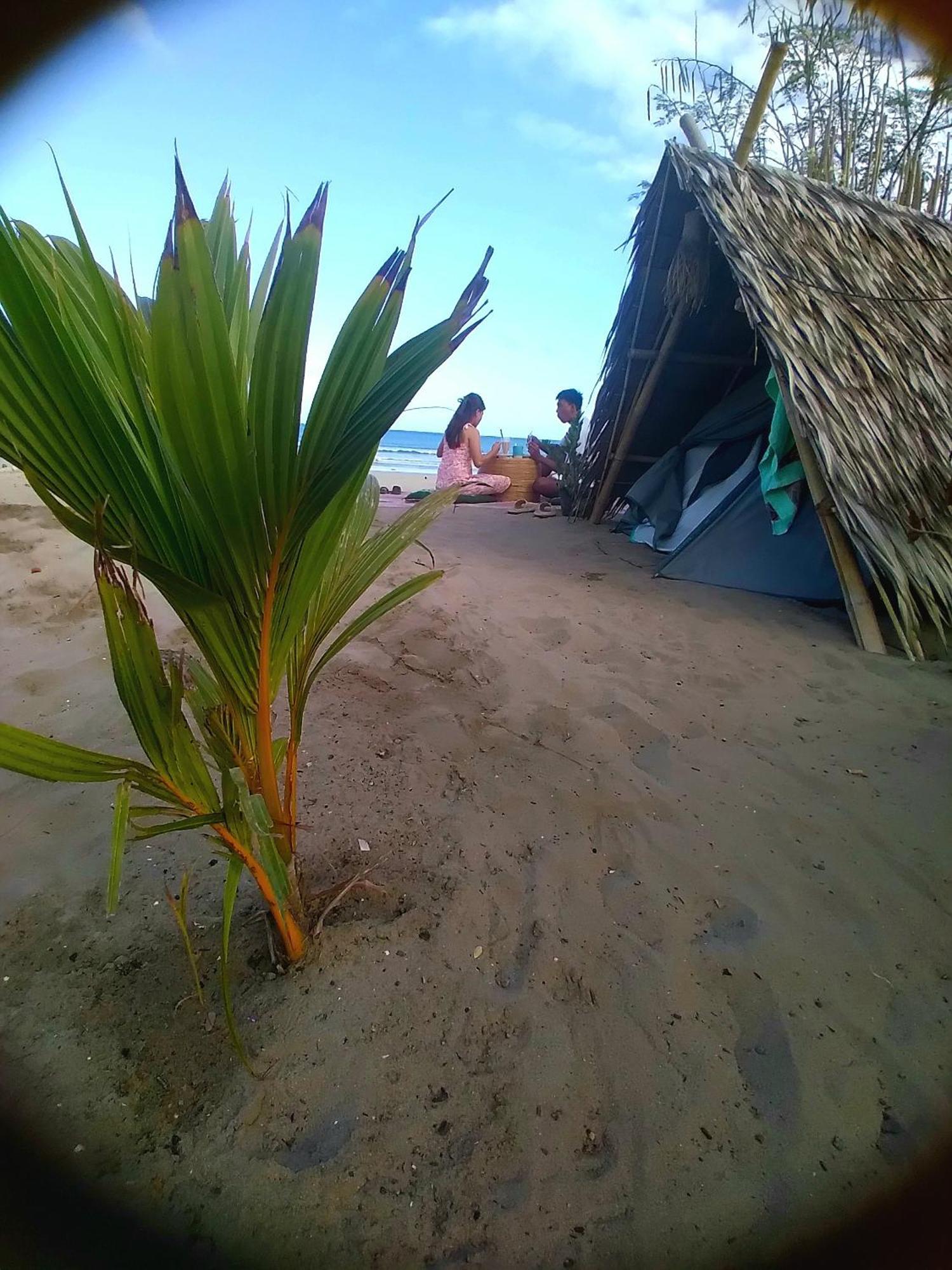 Bucana Kamp Payapa Beachfront El Nido Esterno foto