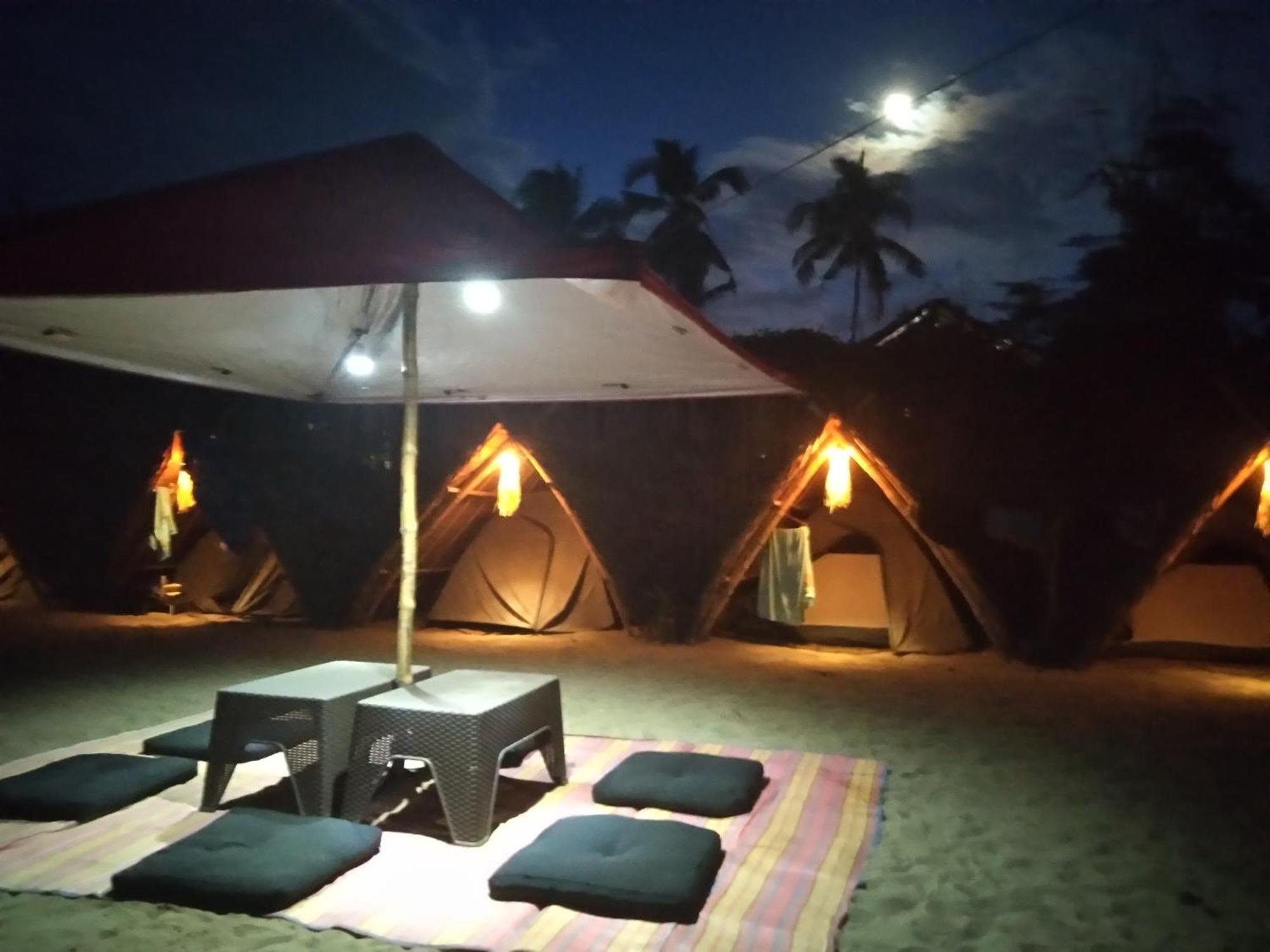 Bucana Kamp Payapa Beachfront El Nido Esterno foto