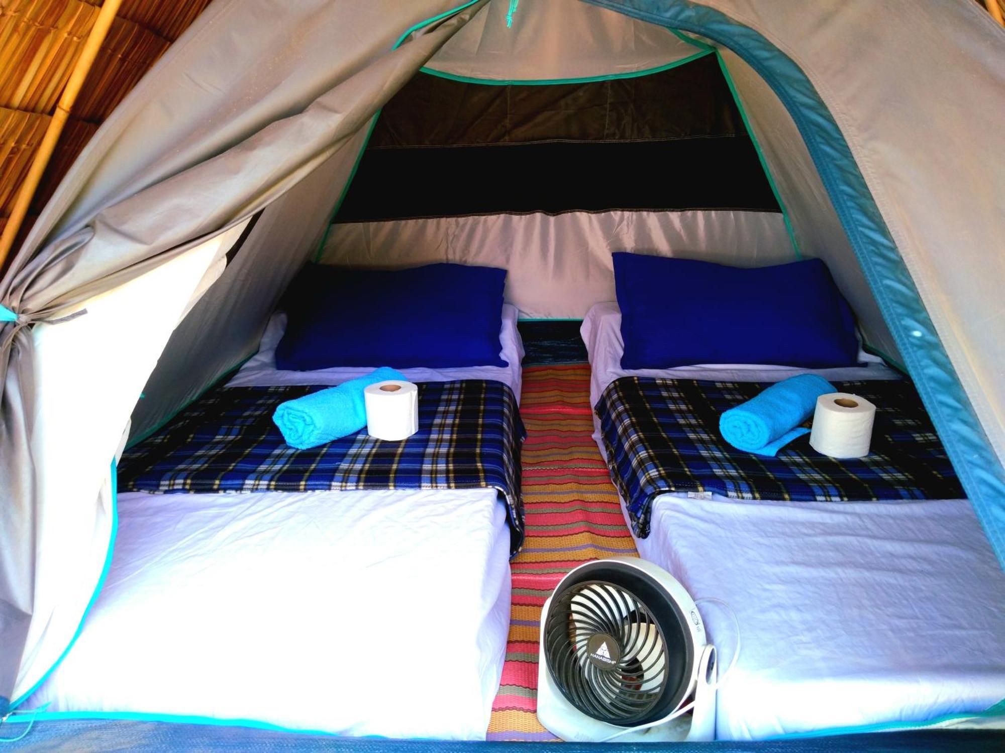 Bucana Kamp Payapa Beachfront El Nido Esterno foto